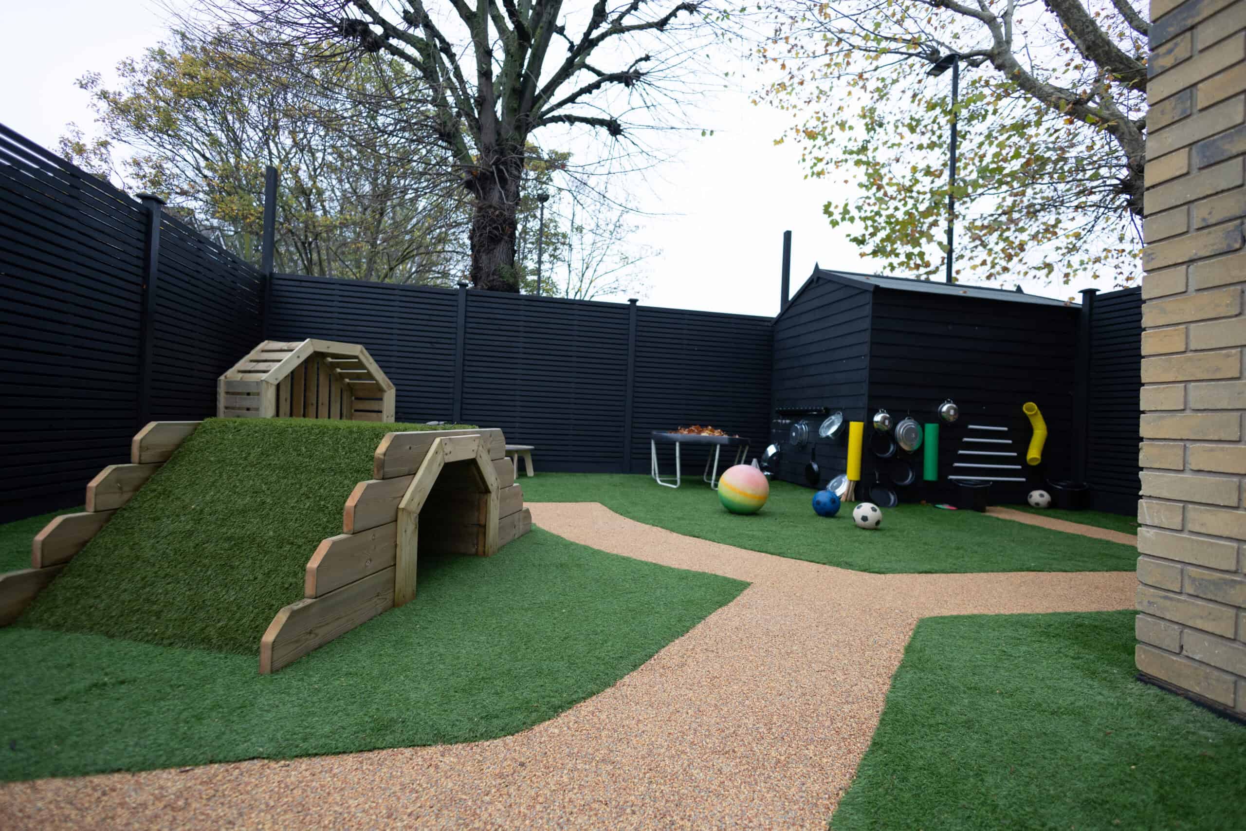 Monkey Puzzle Ealing-78